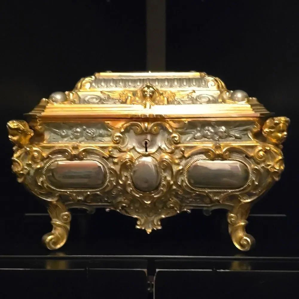 EARHAD & SOHNE VINTAGE CASKET JEWLERY BOX!Elegant Gold and Silver Decorative Box - Picture 11 of 15